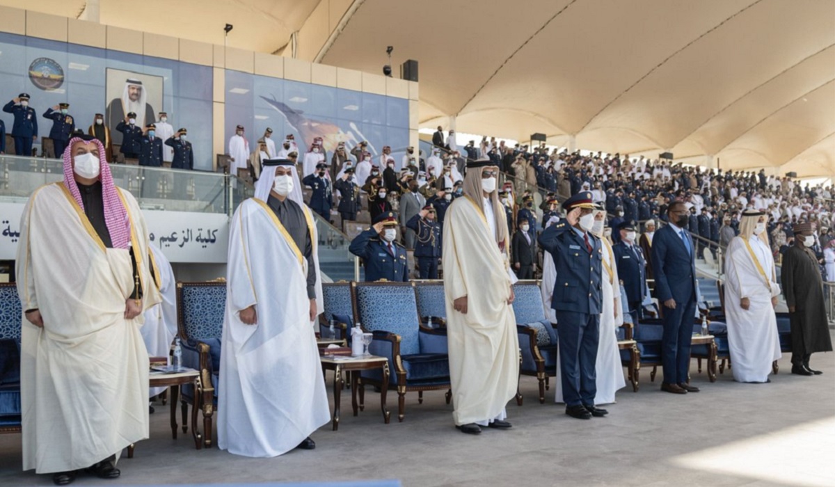 Qatar Amir patronizes Graduation Ceremony of Al Zaeem Air College